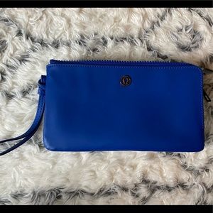 Excellent condition lululemon wallet